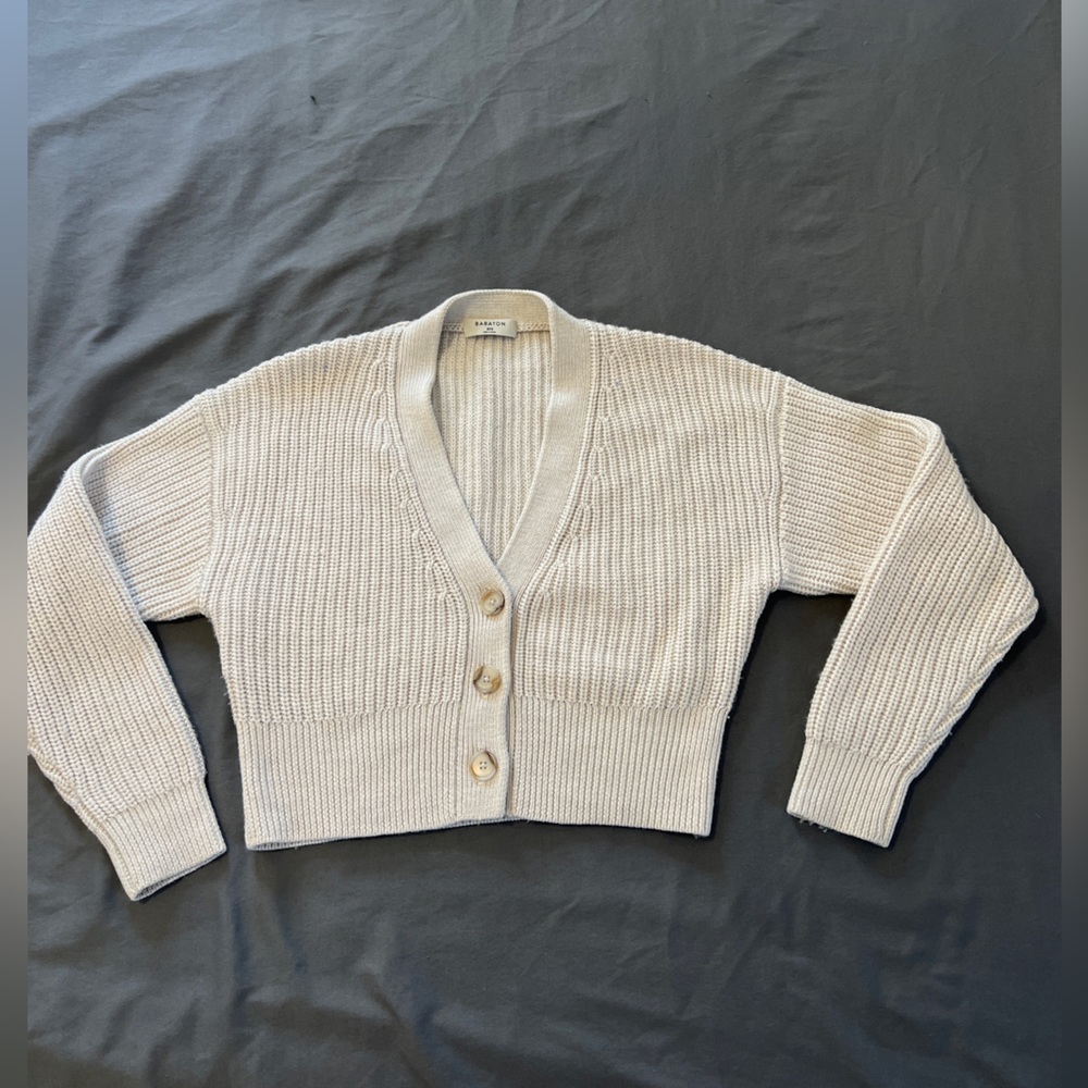 Aritzia Canberra cardigan, size XXS